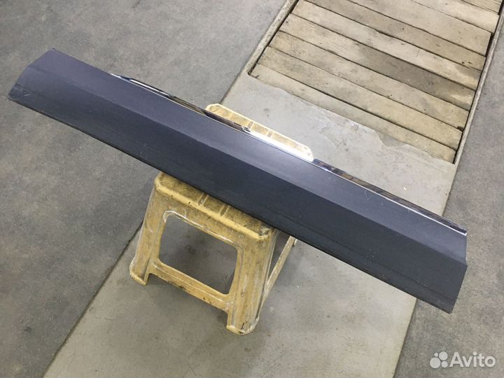 Накладка двери передней левой VW Tiguan