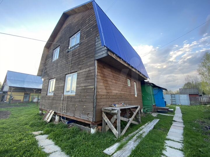 Дом 28,5 м² на участке 8,7 сот.