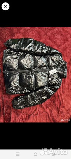 Продаю куртку monkler новая одивали один раз
