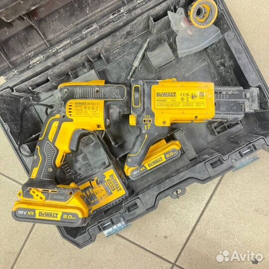 Шуруповерт Dewalt dcf620