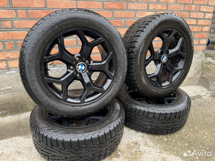 Nokian Tyres Hakkapeliitta Sport Utility 255/55 R18 и 255/55 R18