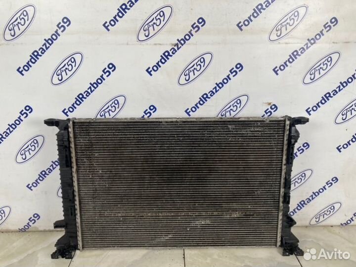 Радиатор двс Audi A4 B8 2010