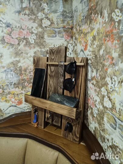 Ключница настенная из дерева