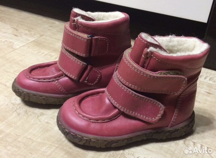 Ботинки натуральная кожа 24 новые