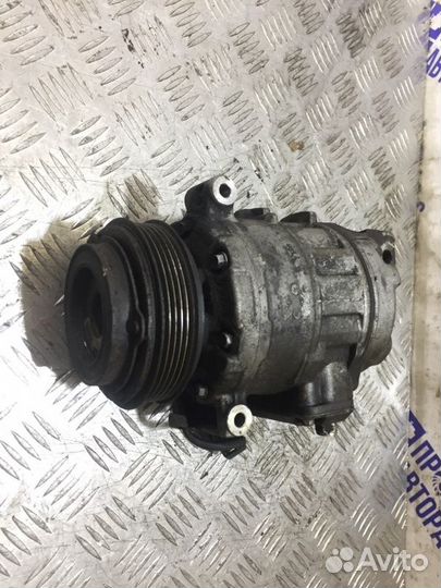 Компрессор кондиционера Cadillac Sts седан LH2 4.6