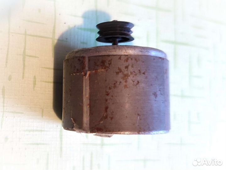 Двигатель магнитофона - 7.5 В