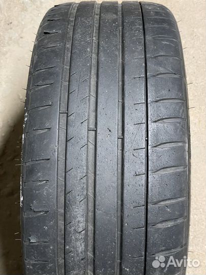 Michelin Pilot Sport 4 S 225/40 R19 и 255/35 R19