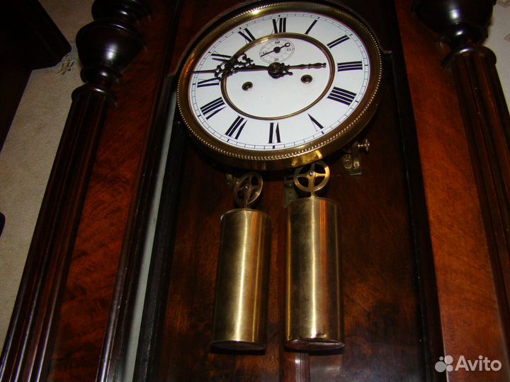 Часы настенные старинные
