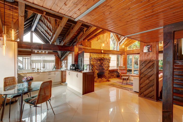 Дом 144 м² на участке 4 сот.