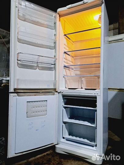 Холодильник indesit