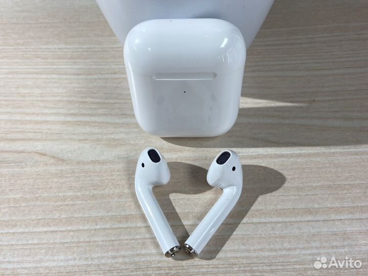 Беспроводные наушники AirPods 2