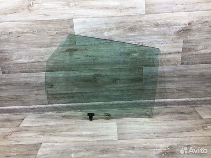 Стекло заднее правое Primera P12 / Примера П12