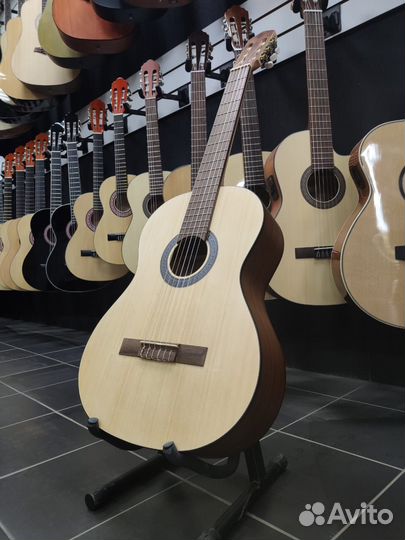 Классическая гитара Flight C-125 NA Новая