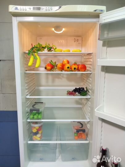 Холодильник бу Атлант отличное сост гарантия