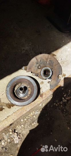 Ступичный узел в сборе с тормозным диском