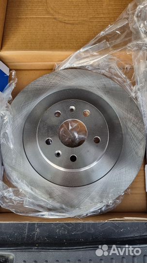 Диски тормозные передние 2 штуки