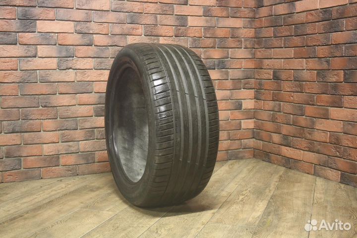 Michelin Pilot Sport 4 295/40 R21