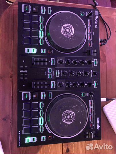 Dj контролер roland DJ 202