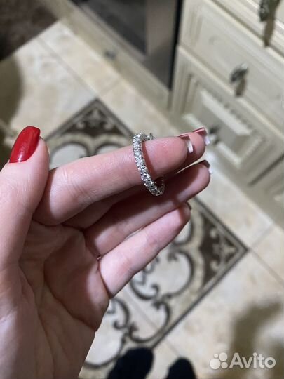 Кольцо с бриллиантами