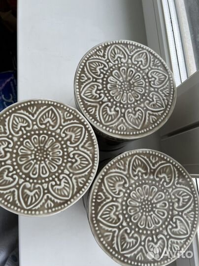 Большие банки для хранения эмаль