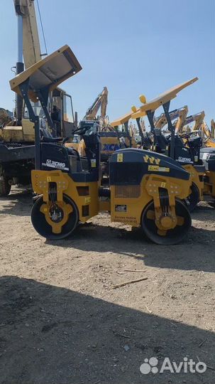 Дорожный каток XCMG XMR403, 2023