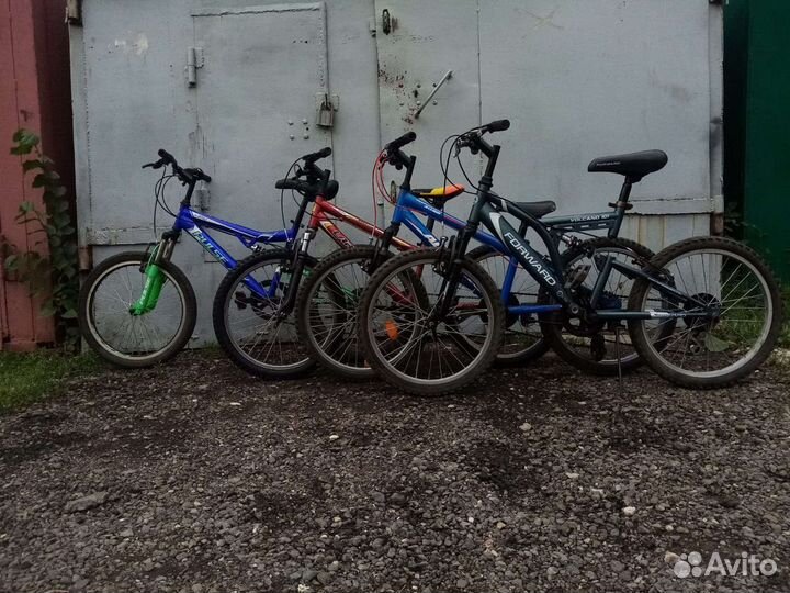 Шесть велосипедов на 20 колесах