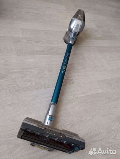 Продаём вертикальный Hoover пылесос моющий