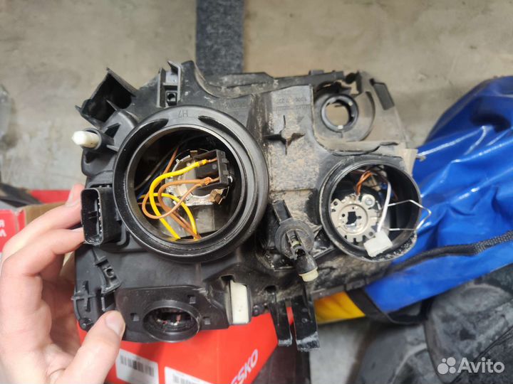 Фара правая renault duster