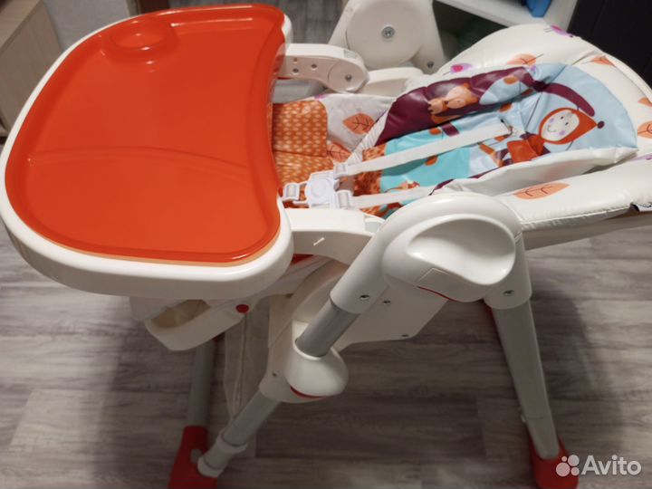 Стульчик для кормления babyton tasty red