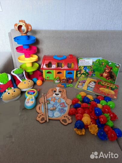 Развивающие игрушки пакетом
