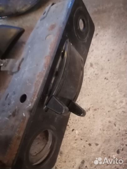 Запчасти на Москвич