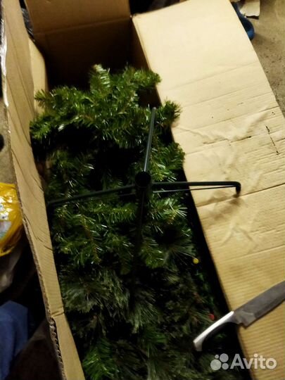 Ель искусственная 210