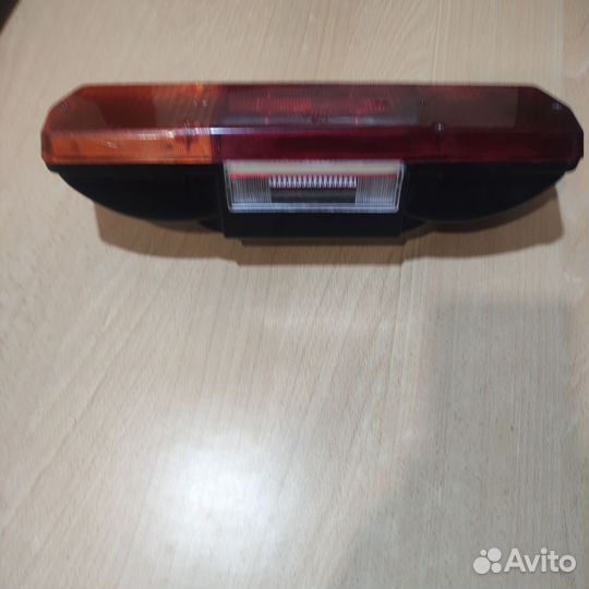 Фонарь задний