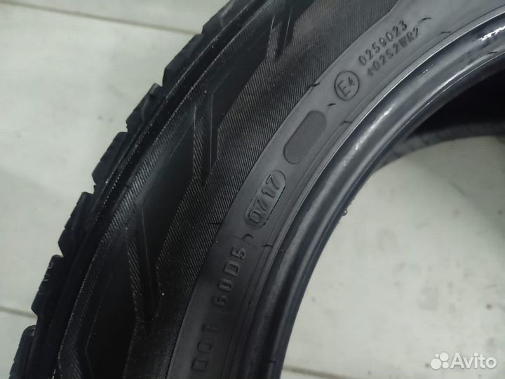 Nokian Tyres Hakkapeliitta R2 215/55 R17 98R