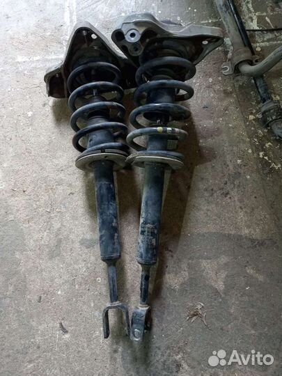 Передние амортизаторы (стойки) Audi A4 B6
