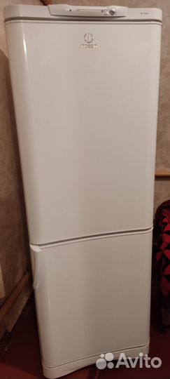 Продам холодильник Индезит