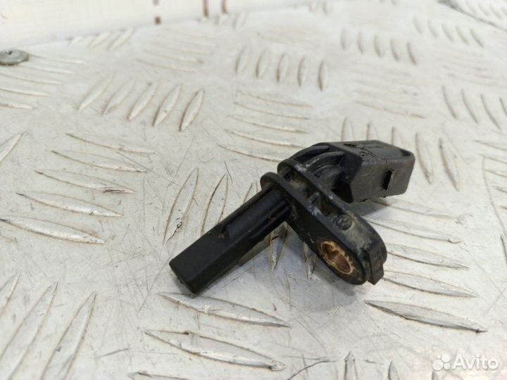 Датчик ABS передний Volkswagen Passat B6 1.8 CDA