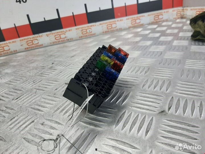 Блок предохранителей Mercedes-Benz E-Класс