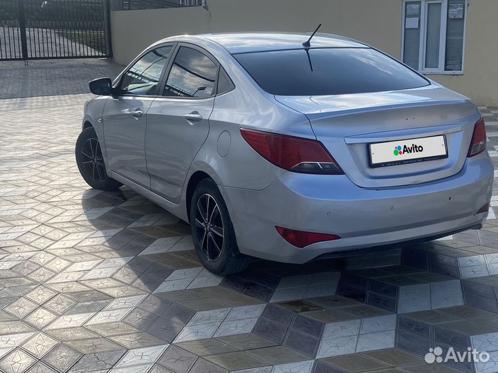 Hyundai Solaris 1.6 AT, 2015, 245 000 км