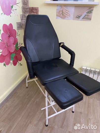 Педикюрные кресла + подставка для ног