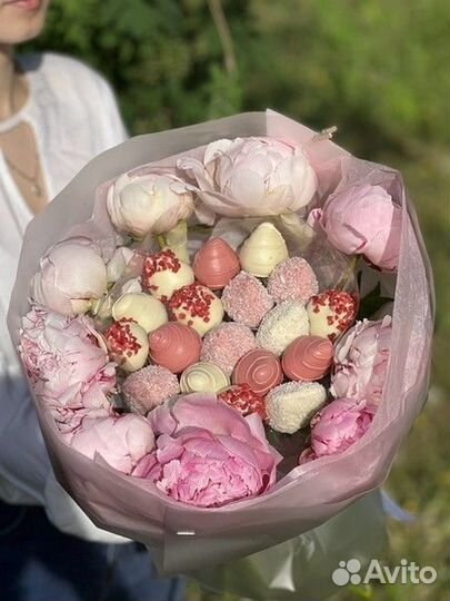 Клубника в шоколаде букет