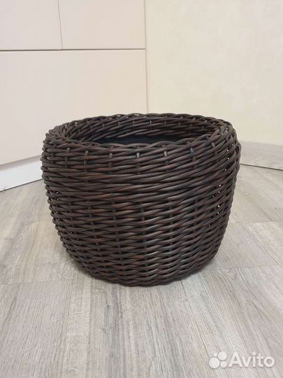 Кашпо для цветов напольное