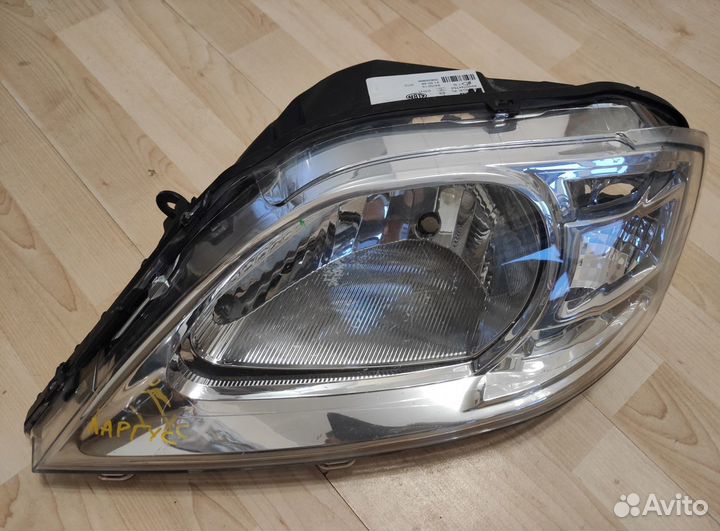 Фара левая Renault Logan Largus 2015