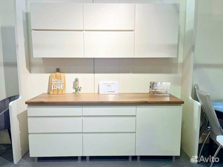 Кухонный гарнитур (кухни ), мебель в наличии