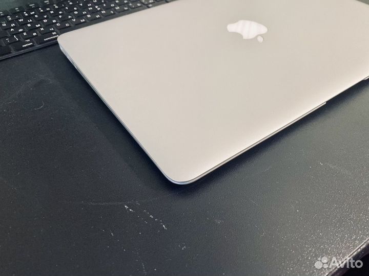 Apple MacBook Air 8/128