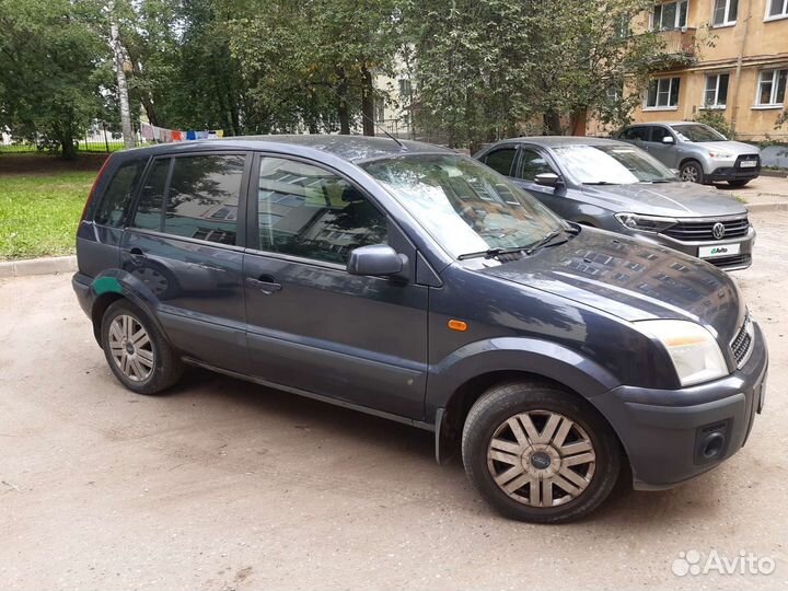 Ford Fusion, 2007
