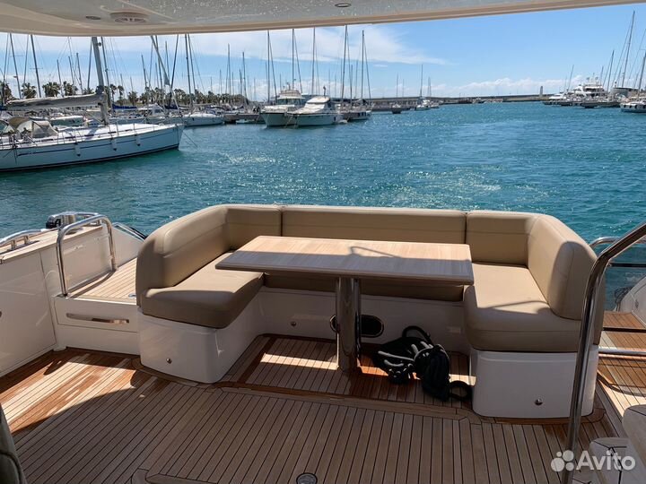 Моторная яхта Princess 60 2012