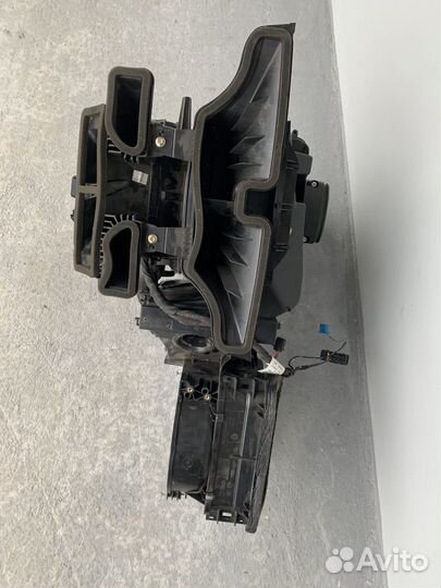 Корпус печки Skoda Rapid 6Q1819303B