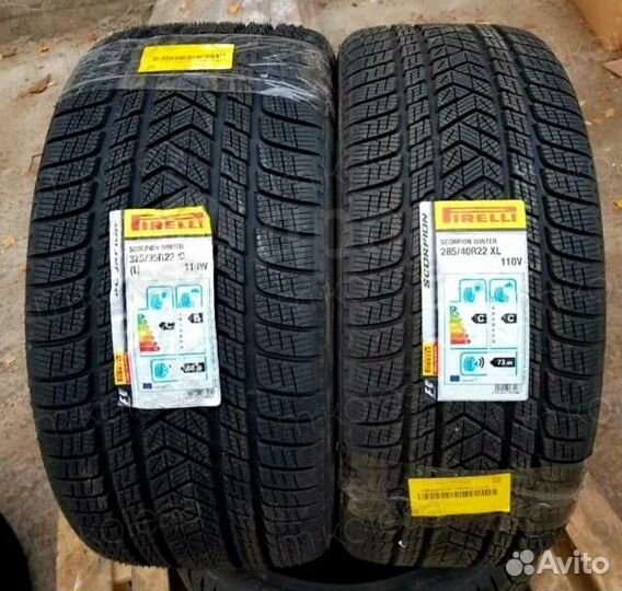 Pirelli Scorpion Winter 325/35 R22