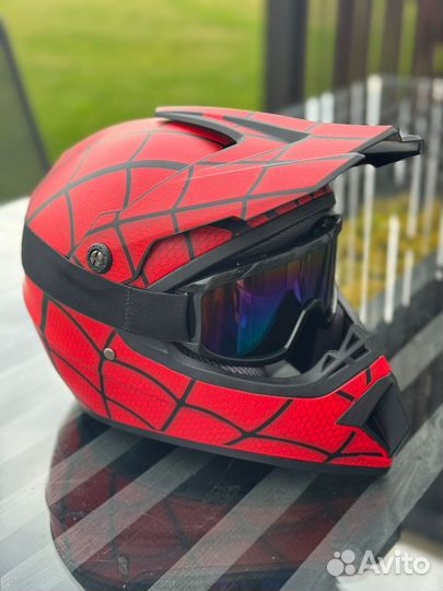 Кроссовый шлем